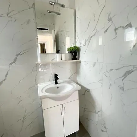 Beautiful With Balcony & Sea View Appartement