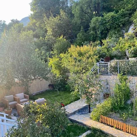 Beautiful With Balcony & Sea View Appartement *